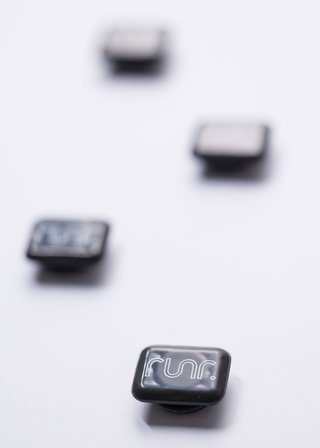 Runr Midnight Race Magnets - Black