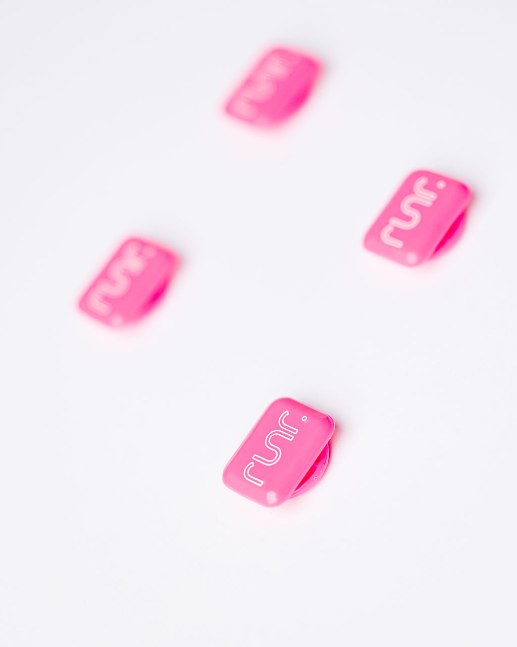 Runr Midnight Race Magnets - Pink