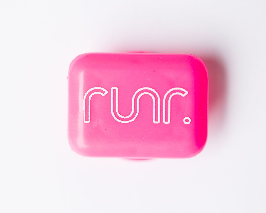Runr Midnight Race Magnets - Pink