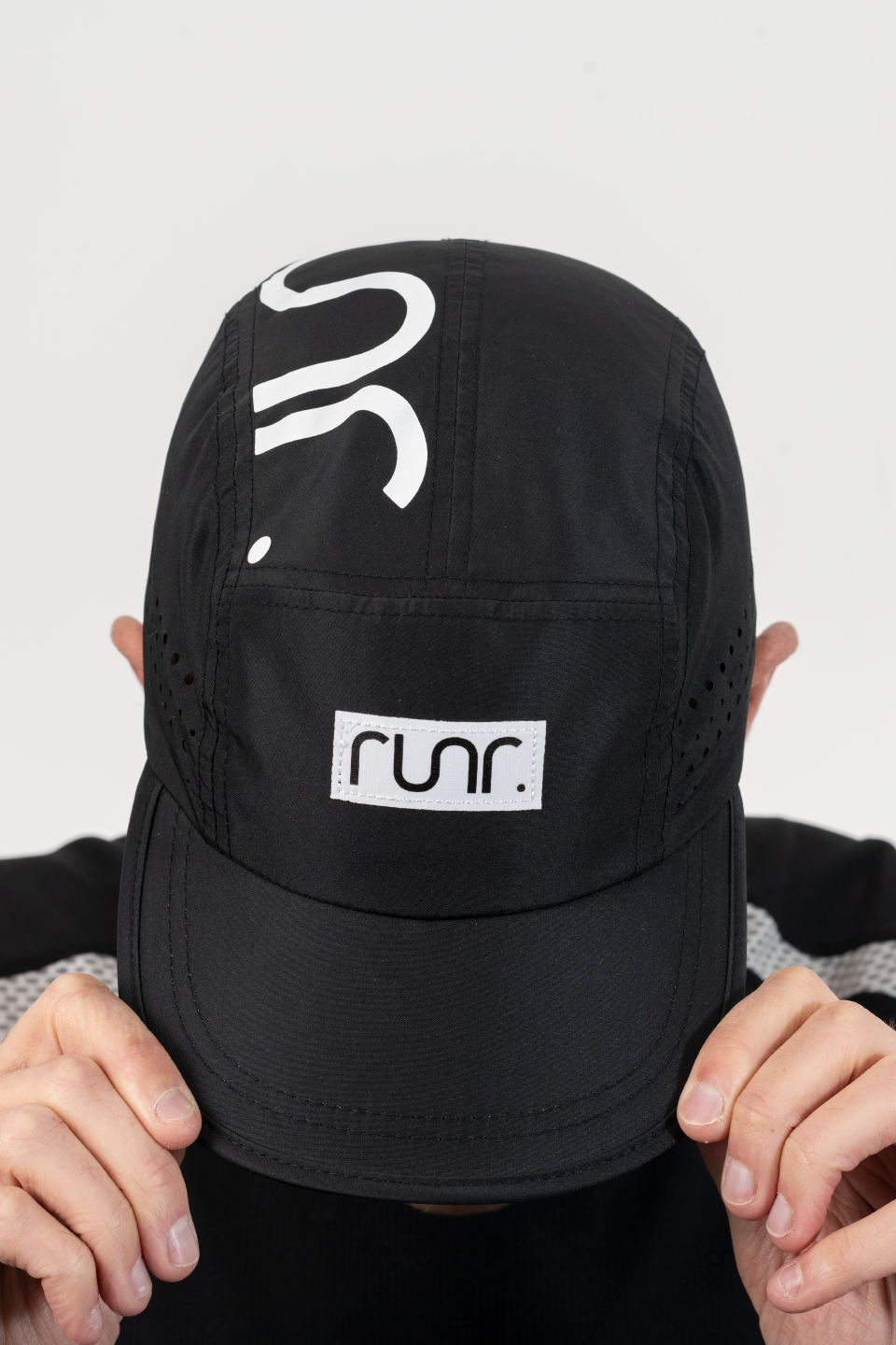 Runr Berlin Technical Running Hat