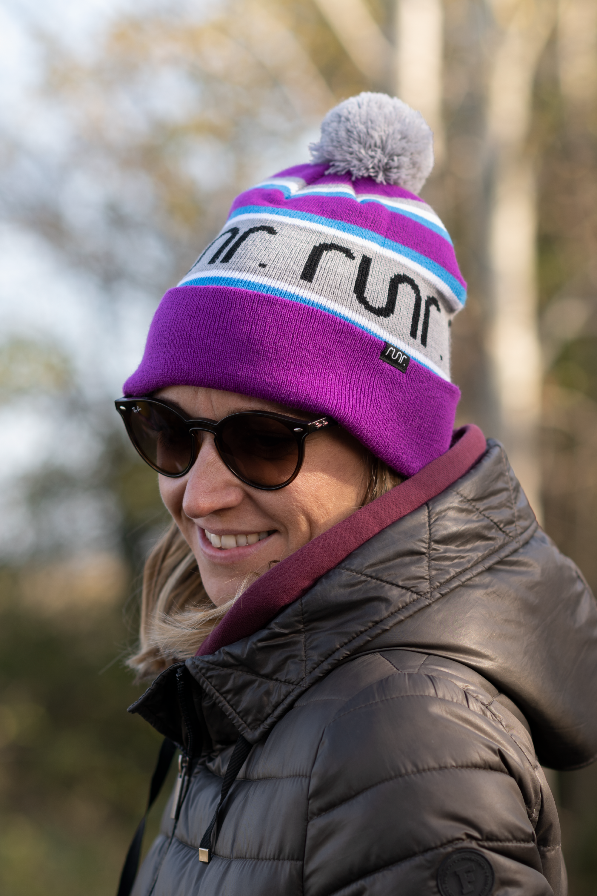 Runr Nordic Bobble Hat - Magenta