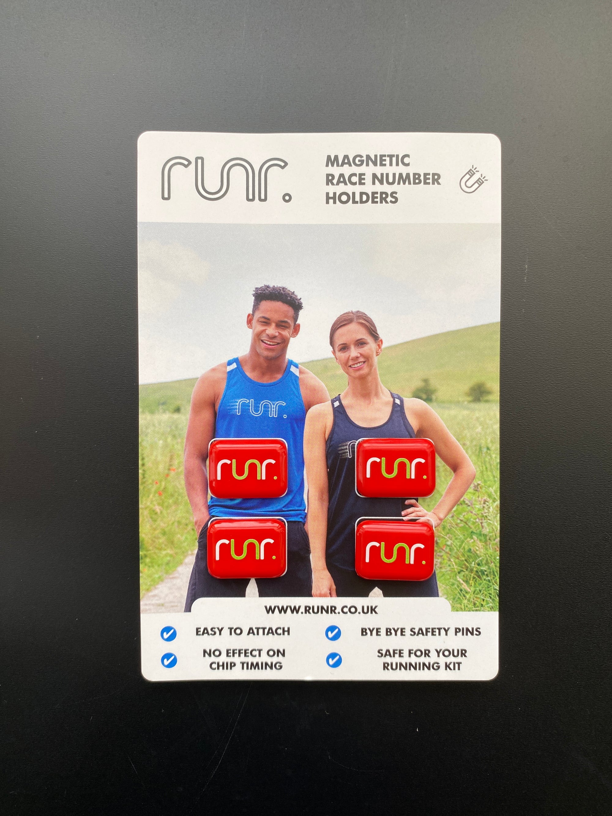 Runr Race Magnets - red